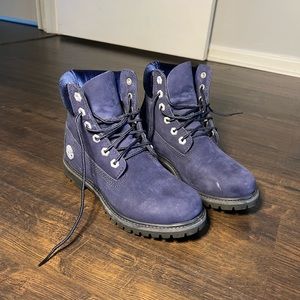 Timberland Boots (Navy Blue) for Women US 6.5